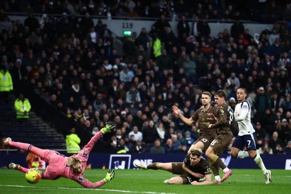 易游体育官方平台-CBA常规赛最新形势：热刺高居榜首，莱比锡强势追赶，冠军归属成迷的简单介绍